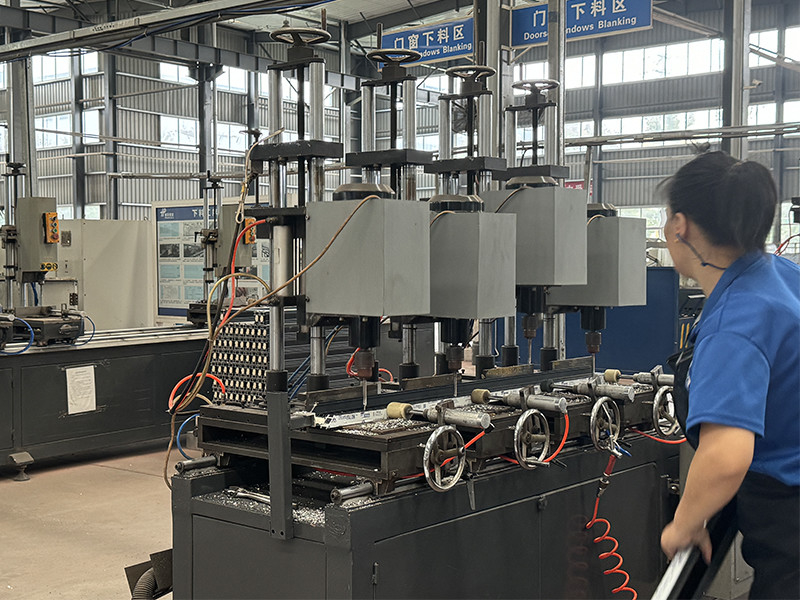 Shiny-Control Technology Develop (Beijing) Co., Ltd. निर्माता उत्पादन लाइन