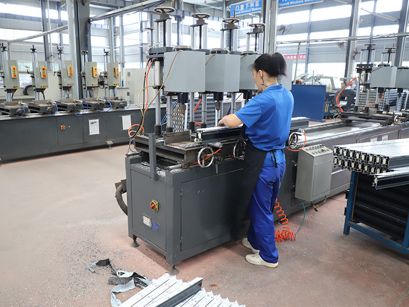 Shiny-Control Technology Develop (Beijing) Co., Ltd. निर्माता उत्पादन लाइन