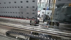 कांच की पर्दे की दीवार